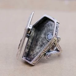 WF Imports Casket Ring, Openable Classic Halloween