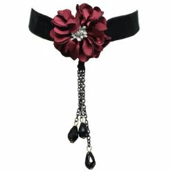WF Imports Rose Choker