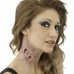 Cinema Secrets Everlasting Kiss Classic Halloween